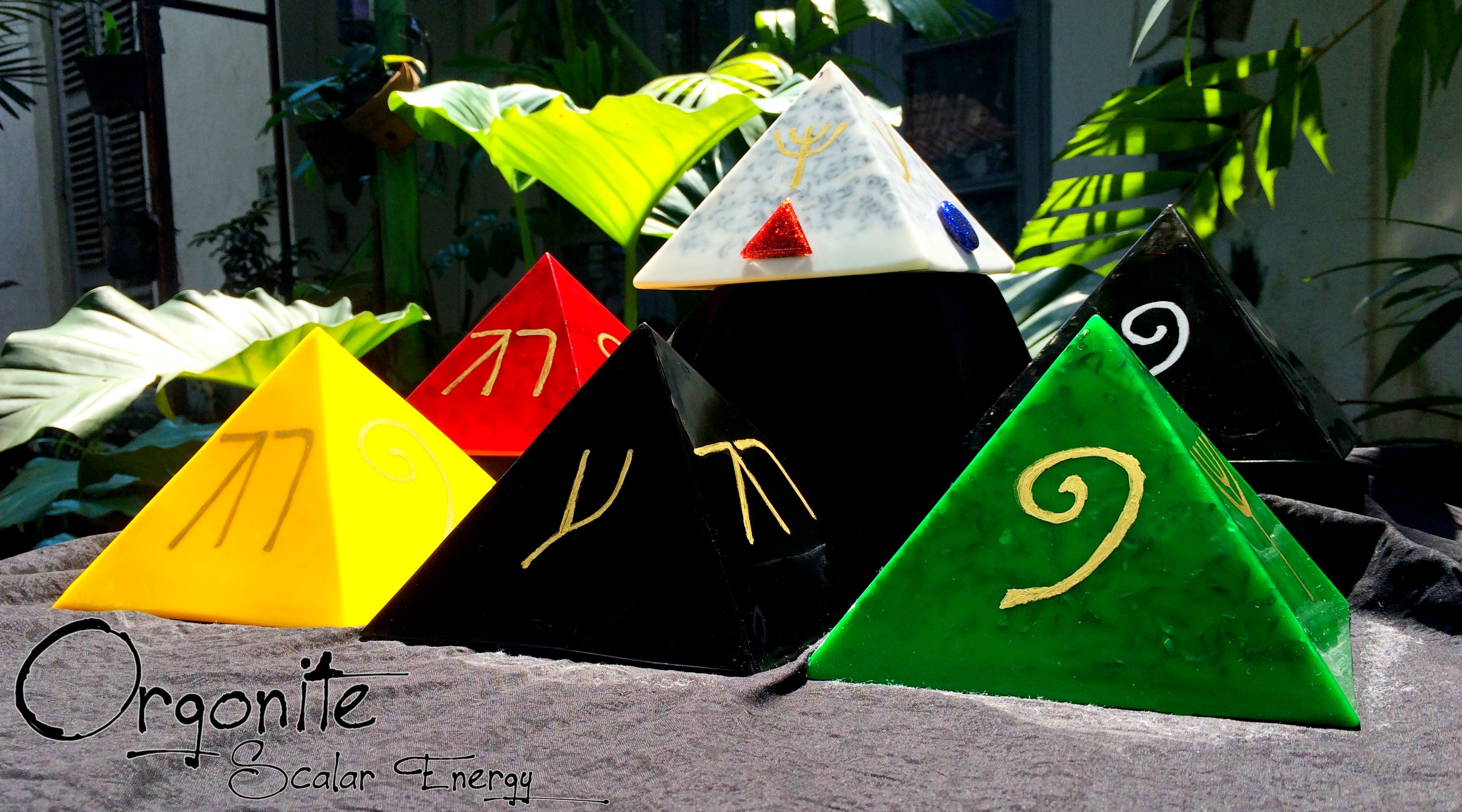 /storage/photos/1/!! Produk Orgonite Djawa/!!!! Orgon Piramida/Piramida Cosmic/7.jpg